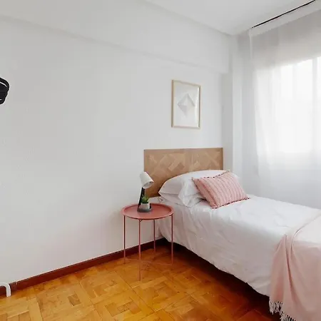 Maura 2 * אוביידו